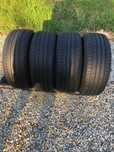 Opony Bridgestone 215/50r18 idealne 23r