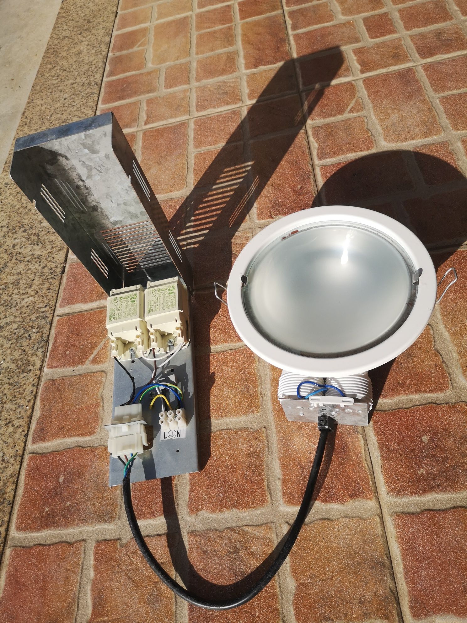 Focos p/encastrar branco e inox