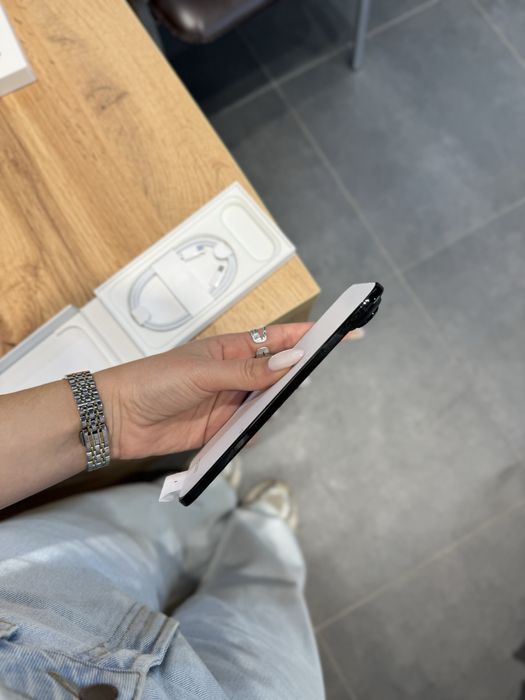 New Apple iPhone 17 Air 256gb Space Black MDM