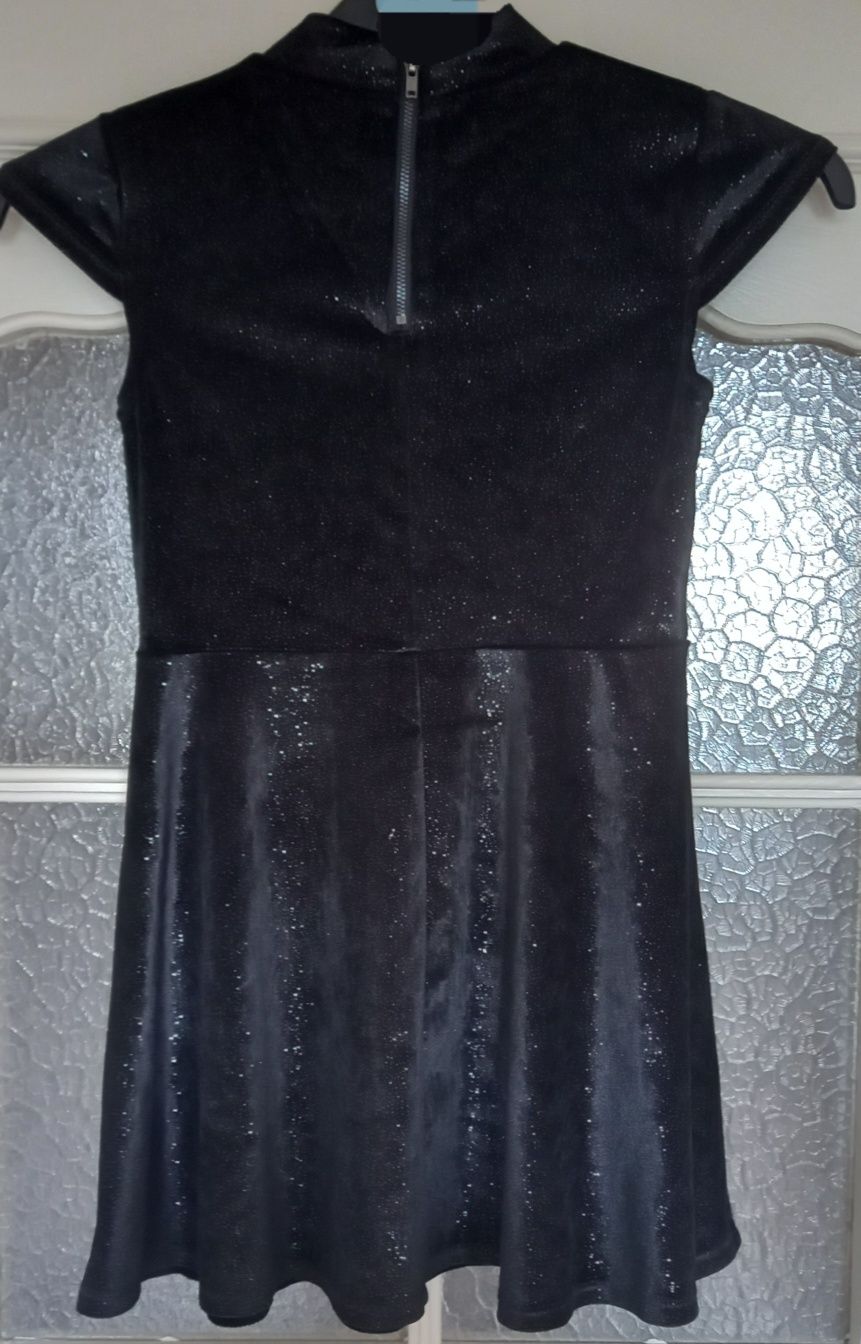 Elegancka czarna sukienka C&A rozm 134/140cm
