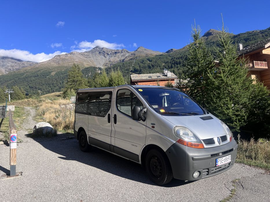 RENAULT TRAFIC 1.9 dCi 100 KM – 2004 6 osób, bus