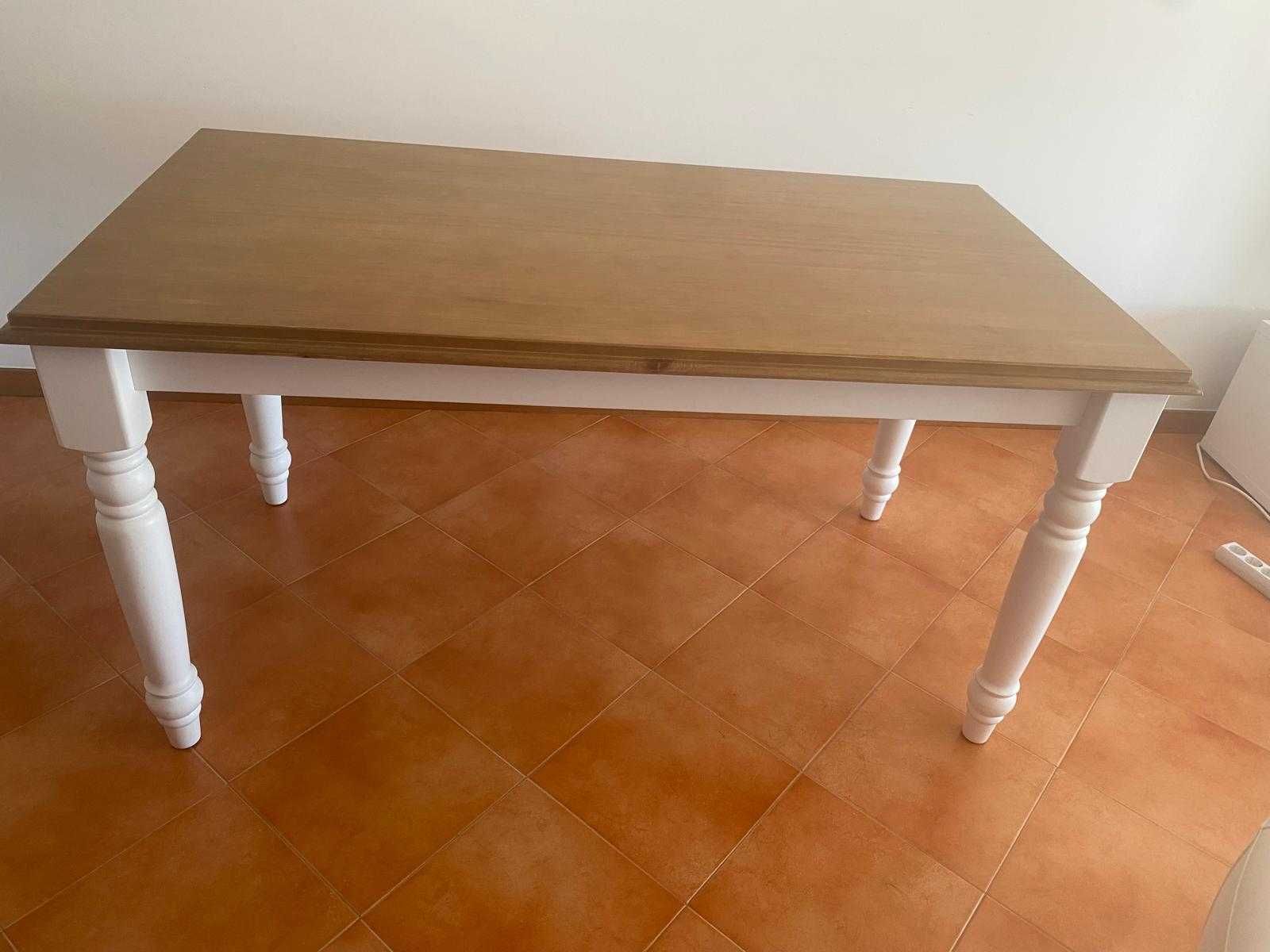 Mesa de refeições rectangular -  6 pessoas