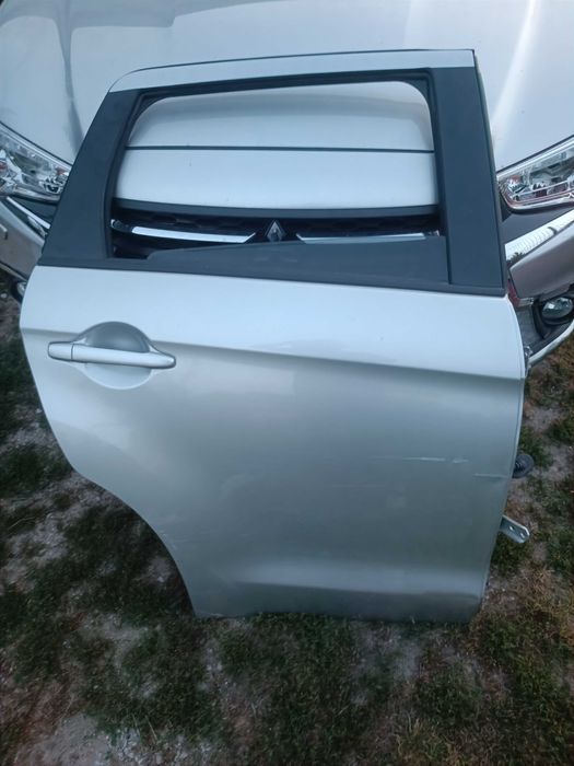 ASX LIFT drzwi listwy lampa xenon ksenon tarcze tylne tył kolor U25