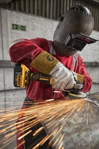 Dewalt Szlifierka Kątowa 125mm 18v Dcg405p2 Akumulator 2x5ah