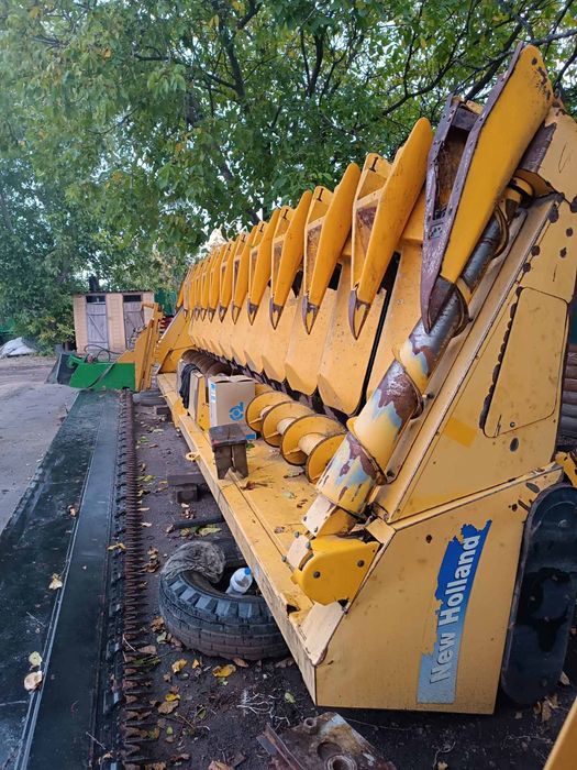 Продам жатку кукурудзяна 12 рядкова