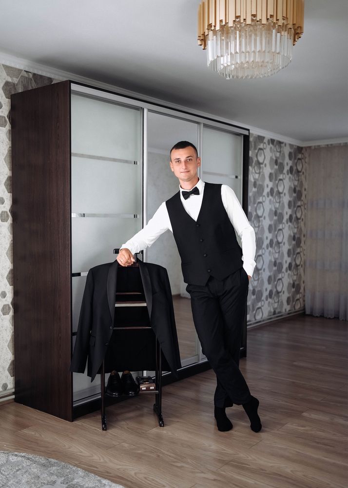 Класичний чоловічий смокінг