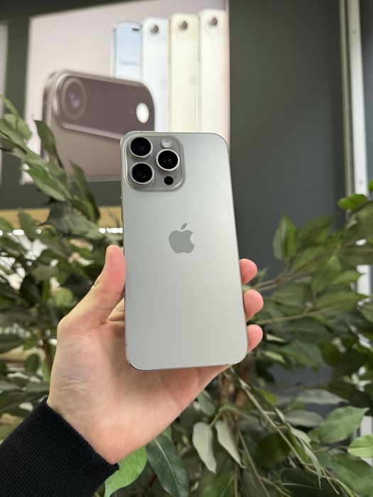 iPhone 15 Pro Max 256GB Natural Titanium