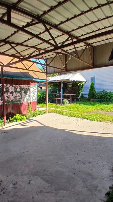 Будинок в селі Бистрик з документами