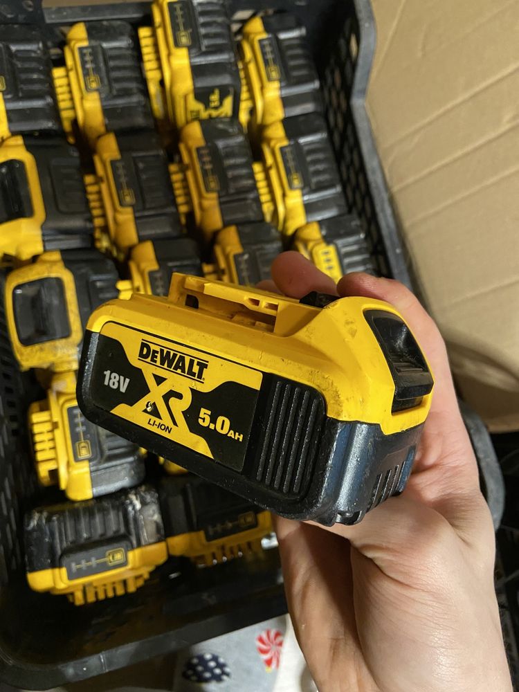 2 baterie dewalt  5ah