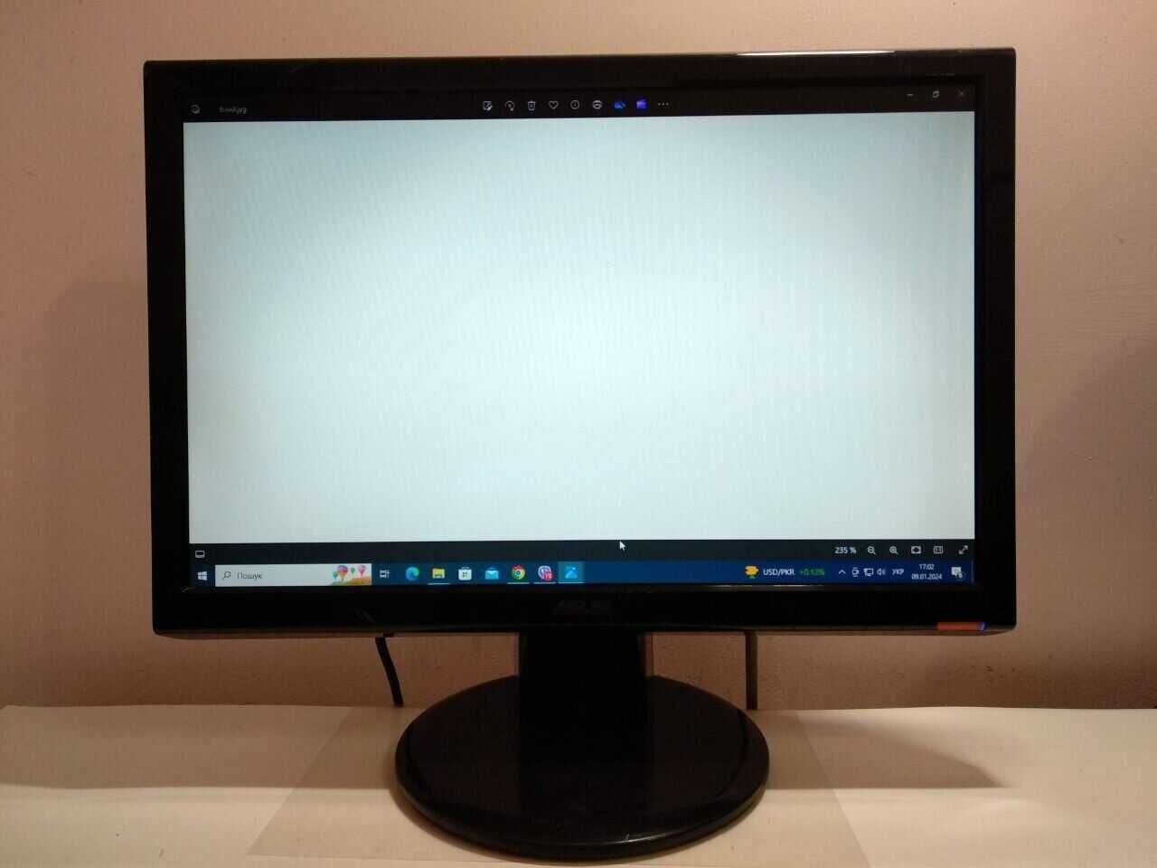 Монитор Asus VH196D