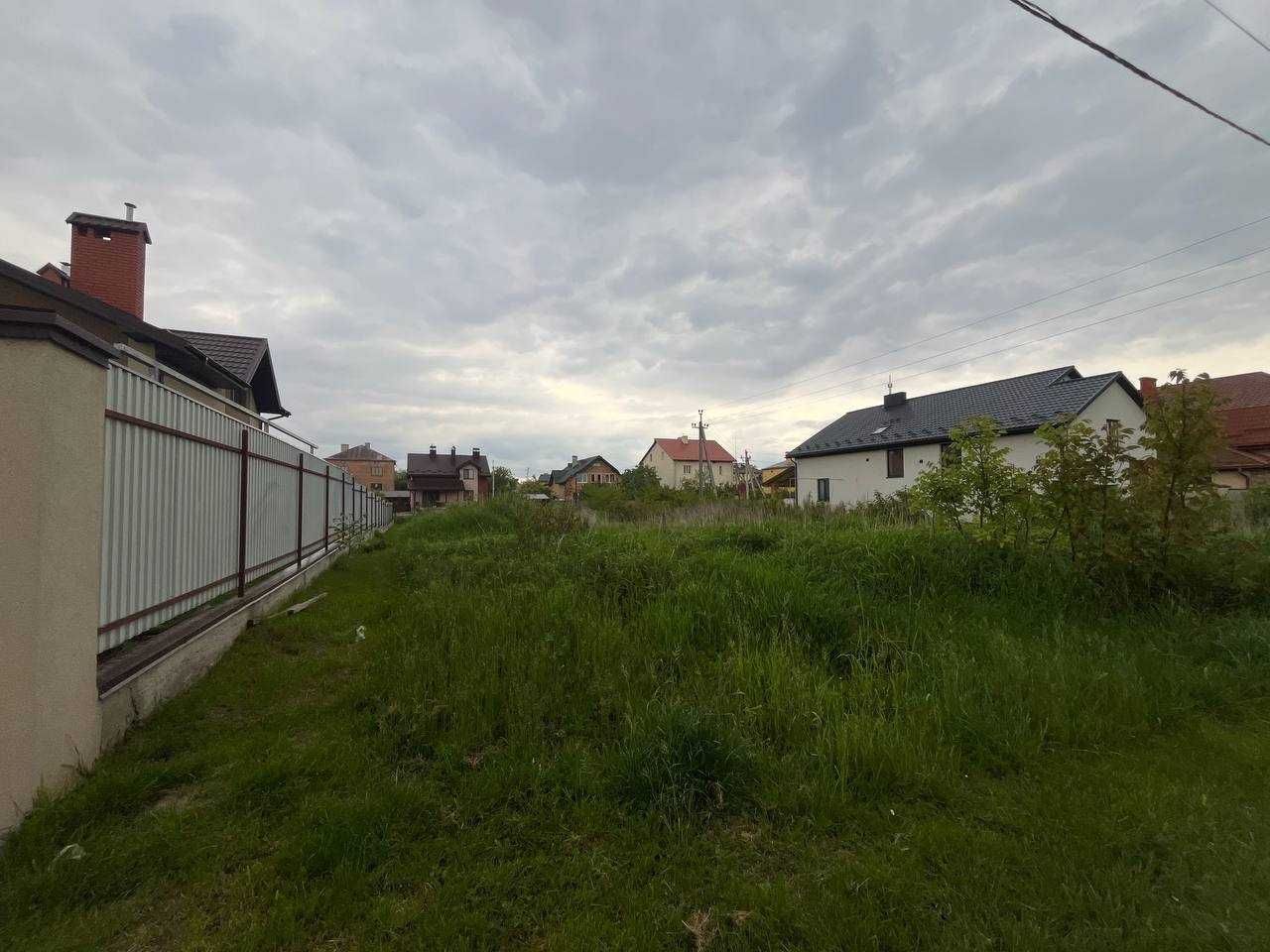 Продаж земельної ділянки в с. Зимна Вода по вулиці Хвильового