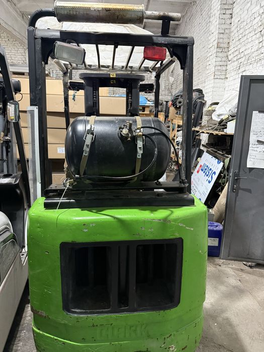 Автонавантажувач Klark 2,5