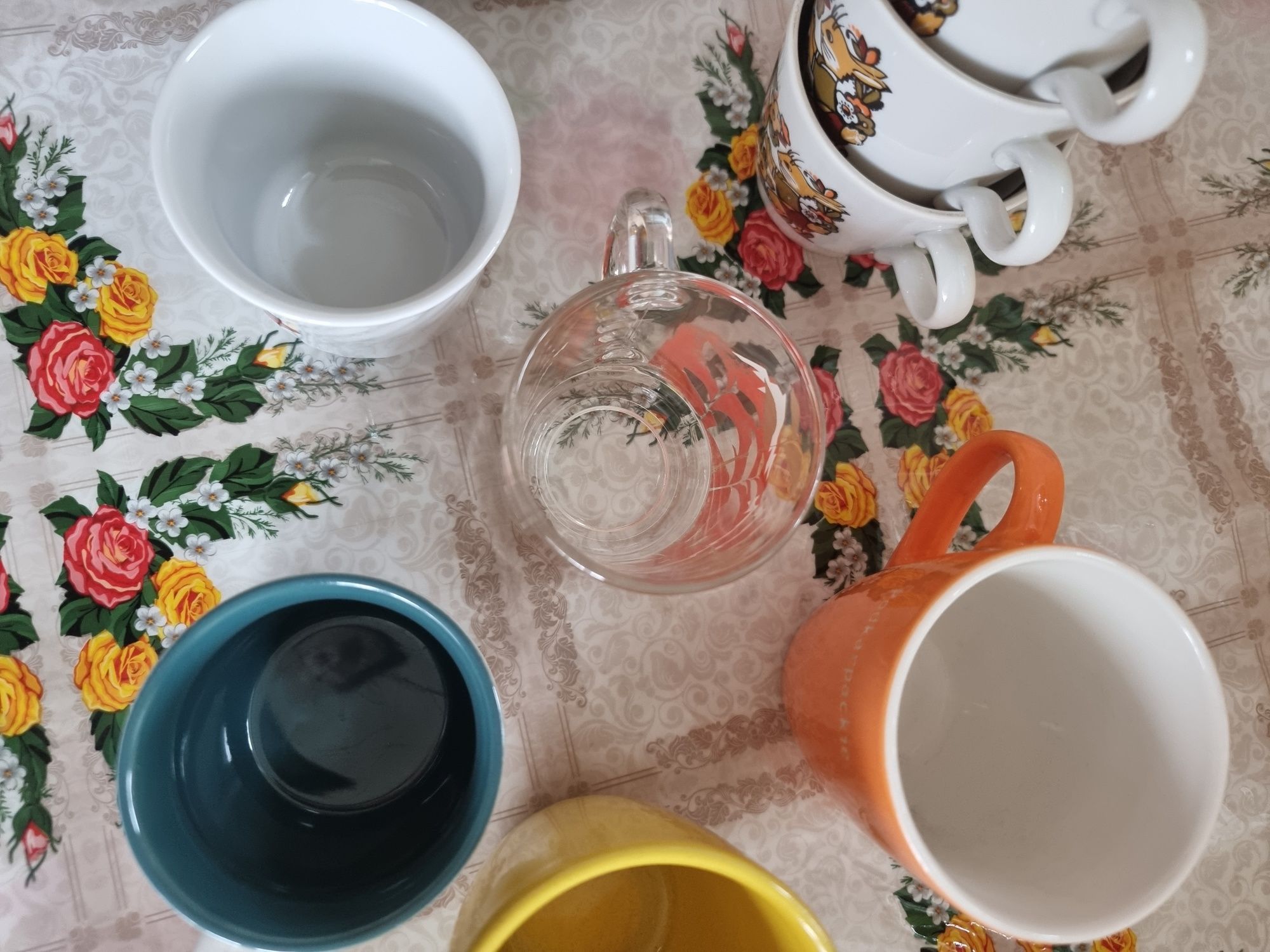 Посуд: піали та чашки