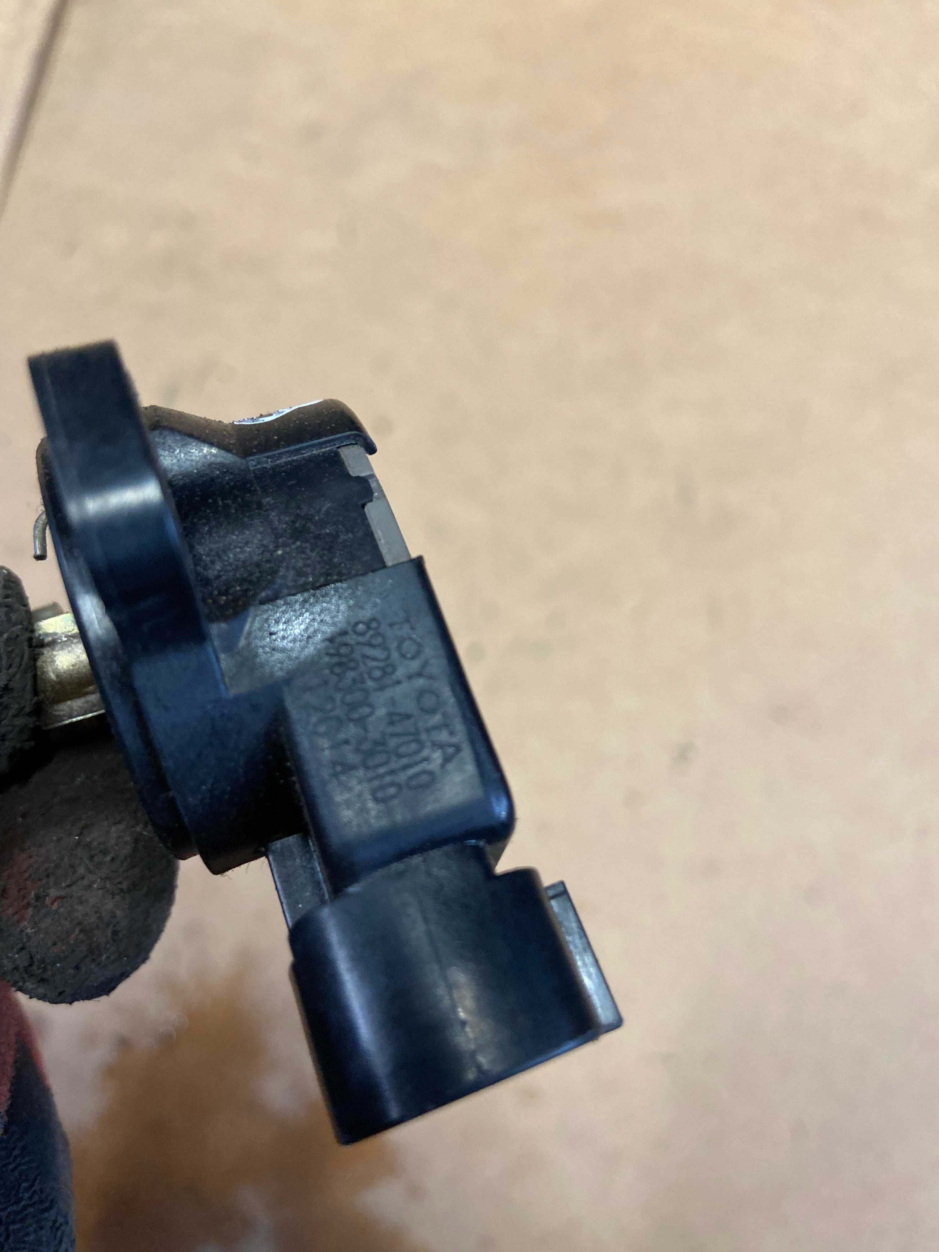 Toyota Corolla E12 2.0 D4D Potencjometr pedał gazu