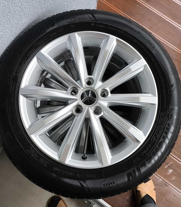 Komplet oryginalnych felg do PASSAT B8, 17 cali, 5X112 , ET 40, 7J,