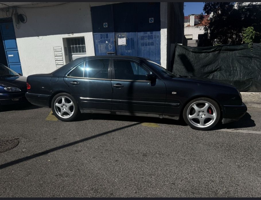 Mercedes E300 Turbo Diesel ( OM606 )