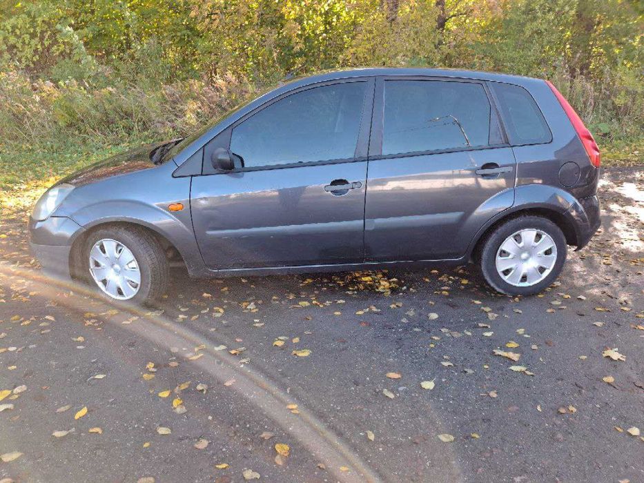 Автомобіль Форд фієста 2007 рік 1.4 бензин