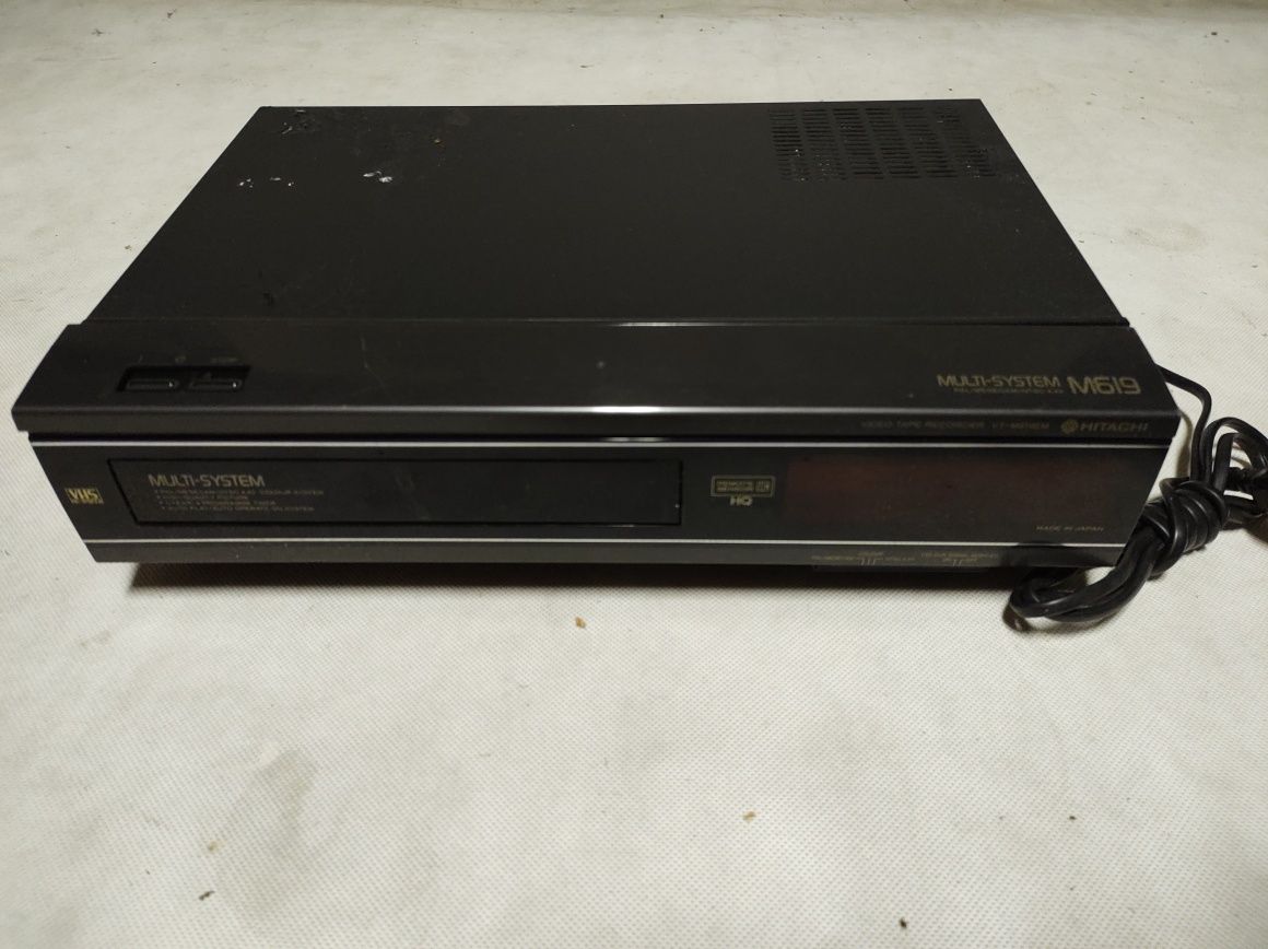 Magnetowid Video VHS Hitachi VT-M619