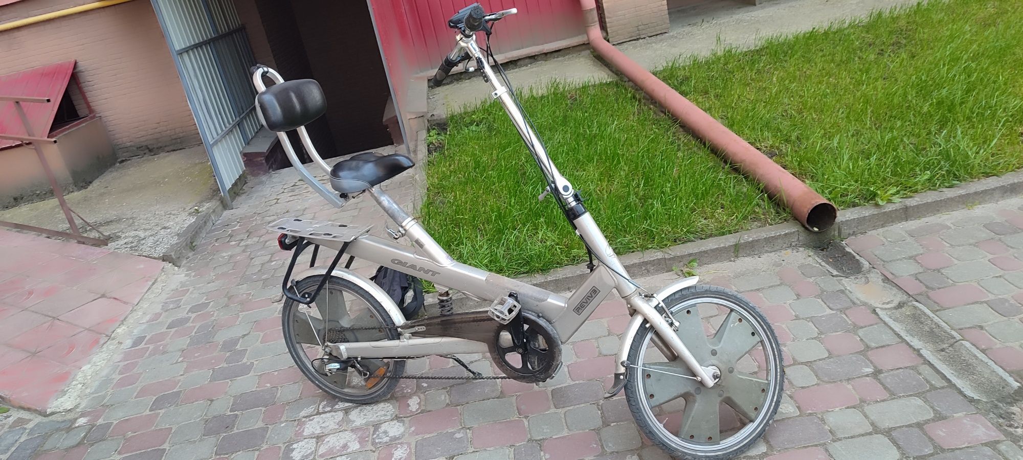 Велосипед Giant Revive DX