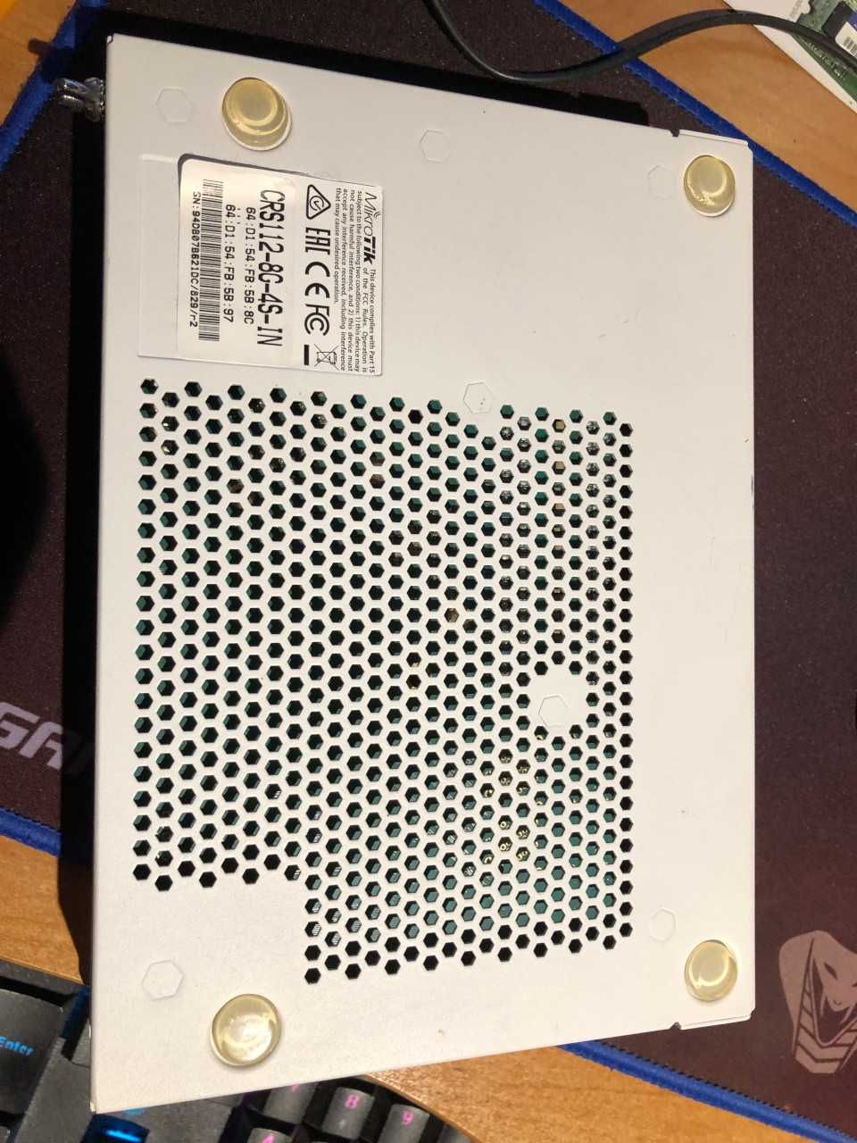 MikroTik CRS112-8G-4S-IN