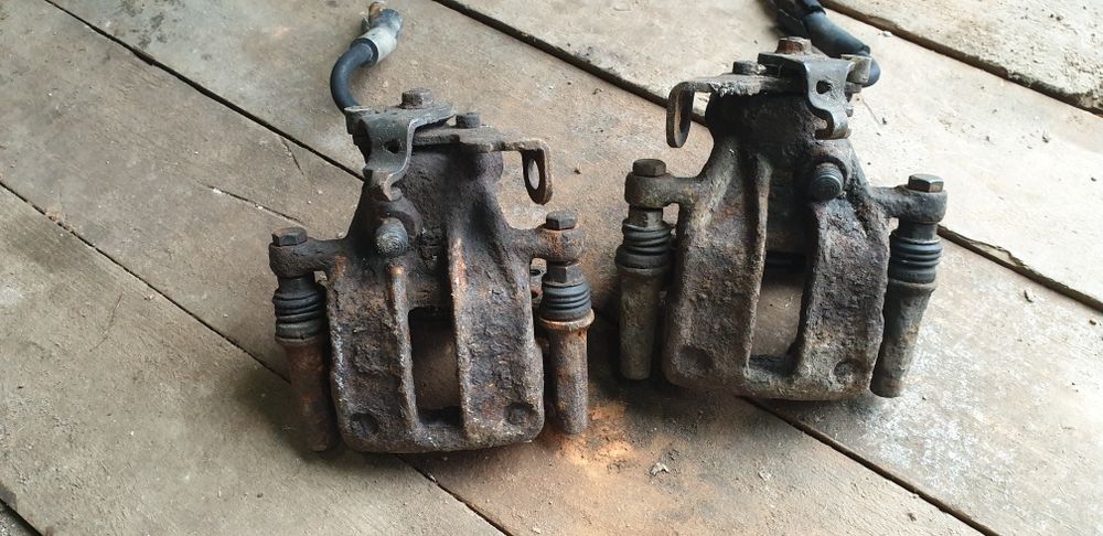 Audi 80 b4 pozostałości części