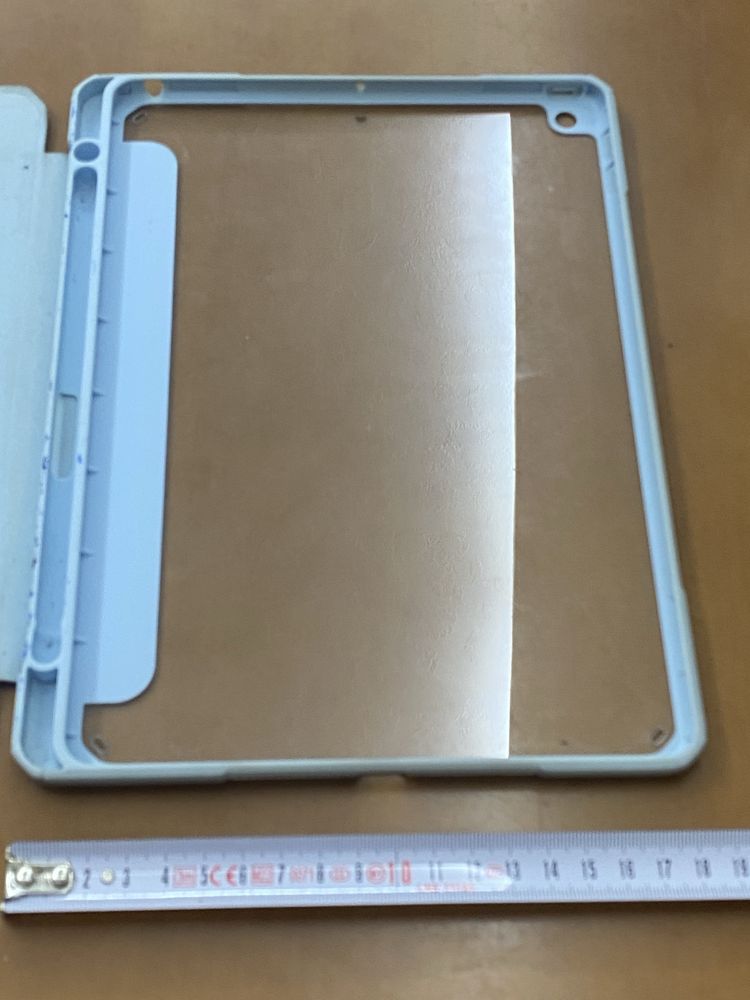 Чехол на iPad 7/8/9  Б/У