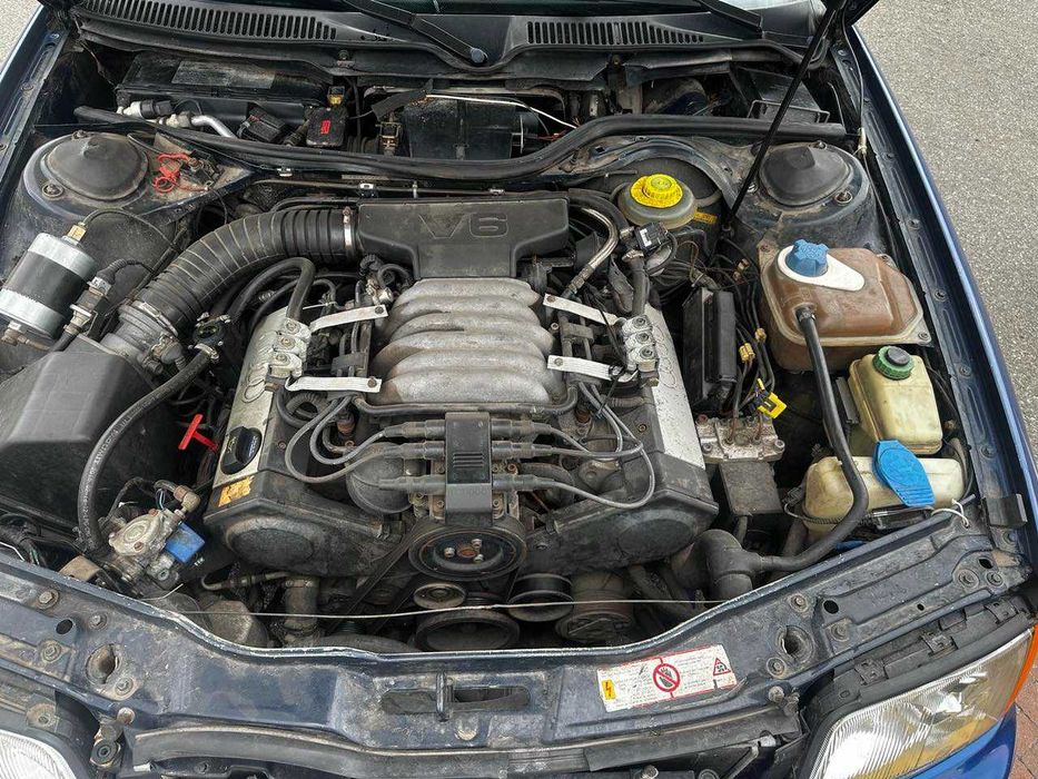 Авто  Audi 100 с4