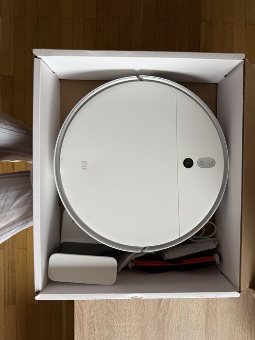 Робот-пилосос Mi Robot Vacuum Mop 2 (Xiaomi) + нові змінні частини