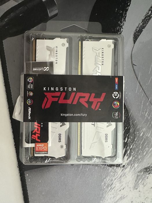 ОЗП Kingston DDR5 32 Gb (2x16) 6000 Mhz Fury Beast White Rgb