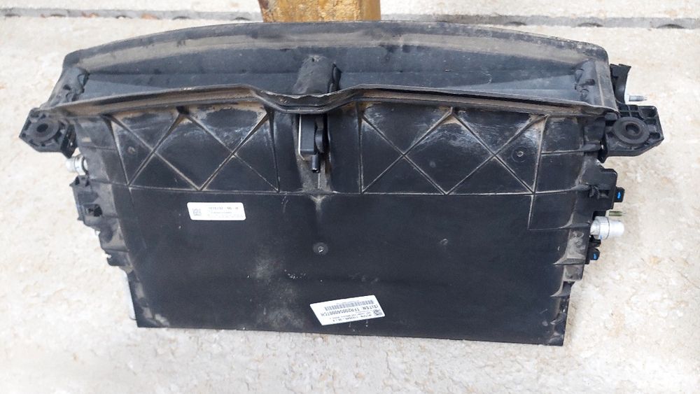 Касета радіаторів тесла модел3 2019р