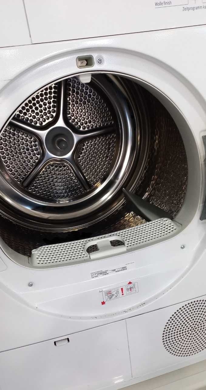 Сушильна машина бош (Bosch WTB86200)конденсаційна Ємність	8 кг