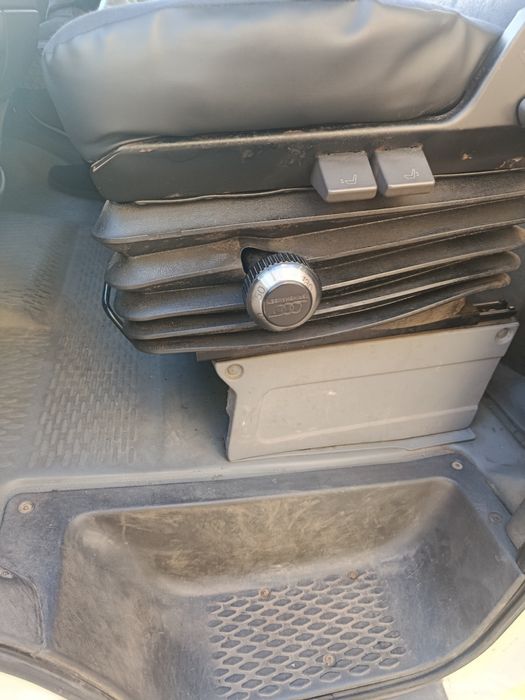 Iveco Daily C35 com Plataforma