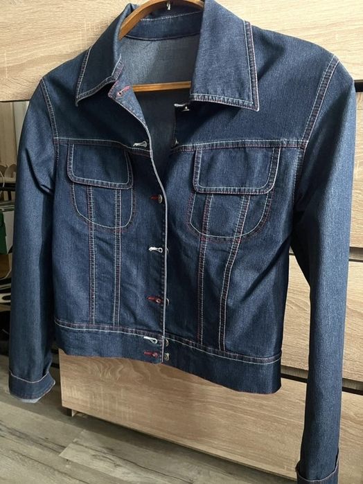 Джинсовая катонова  куртка пиджак