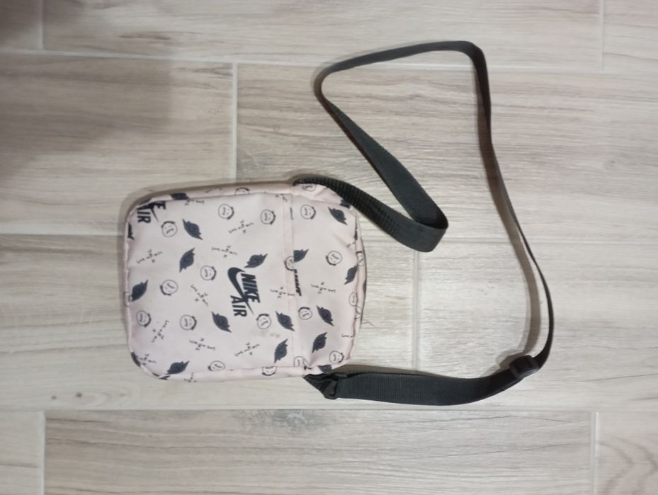 Сумочка Nike air × travis scott