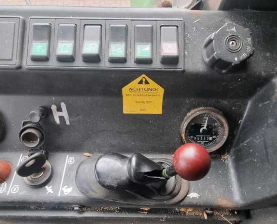 Комбайн зернозбиральний John Deere 1188 Hydro 4