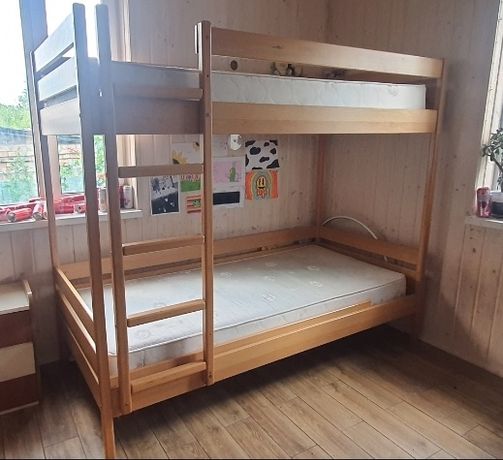 Кровать деревянная 2-х ярусная с матрасами