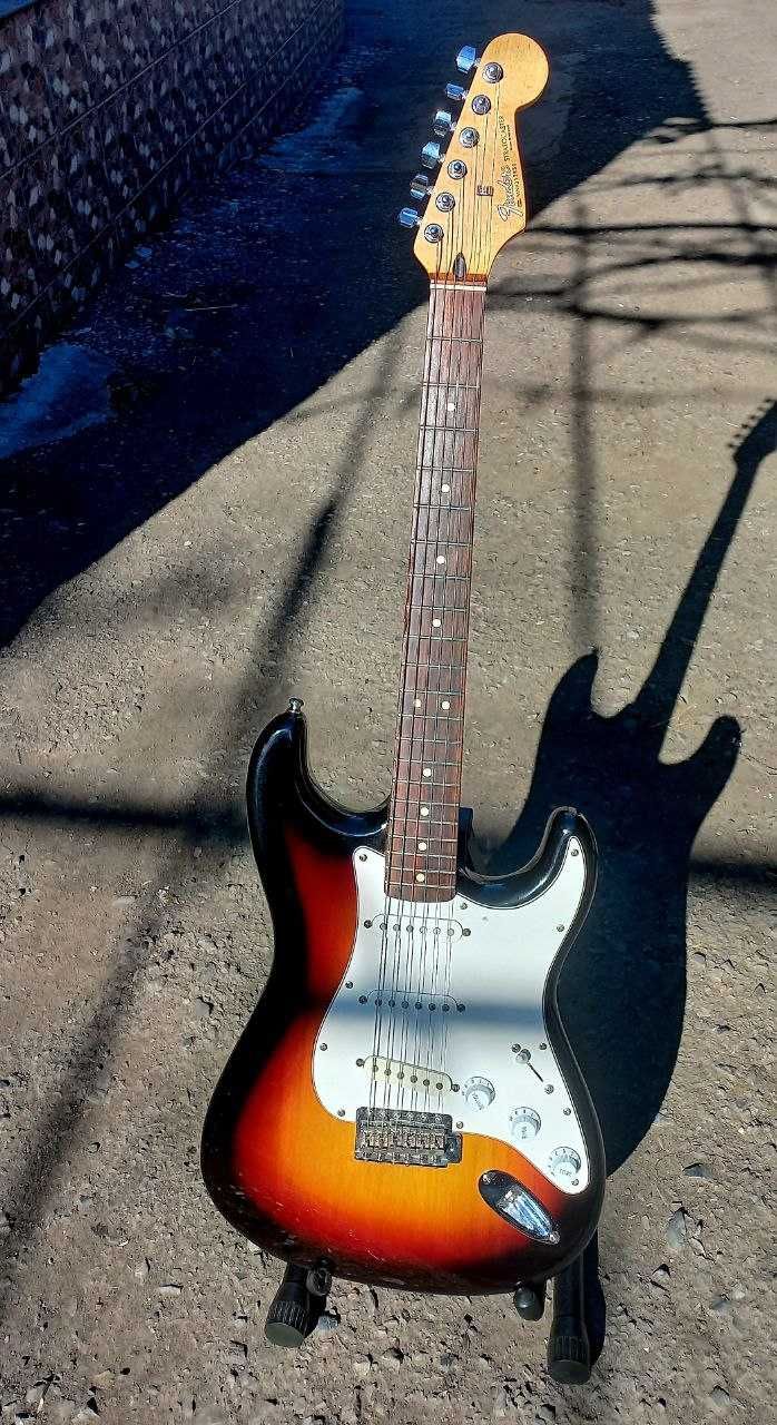 Fender stratocaster   98 года MIM