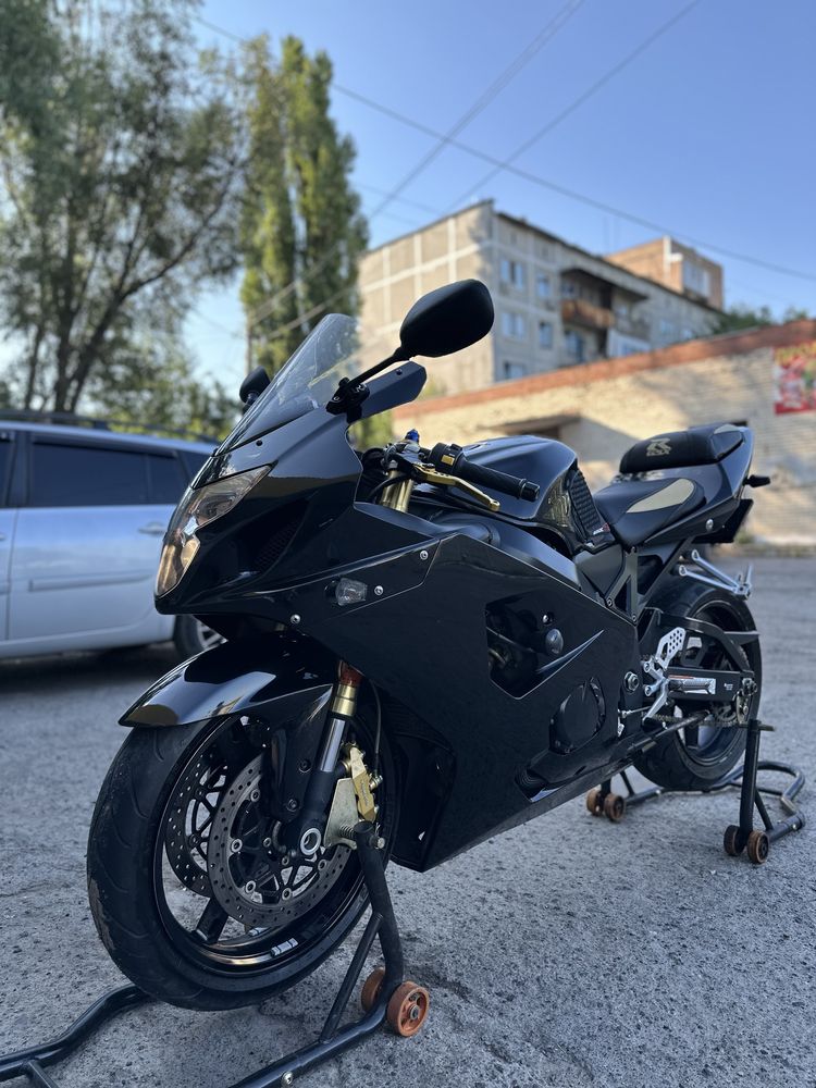 Мотоцикл Suzuki GSX-R 750 На Доках