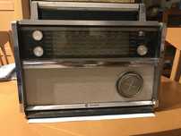 Radio antigo da marca nivico
