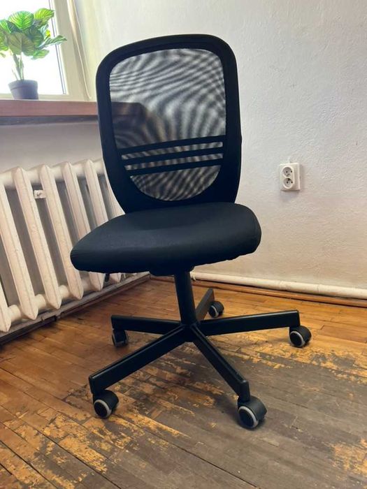 FLINTAN ikea
Krzesło biurowe kolor czarny