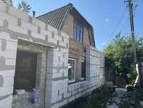 Продам  будиночок з землею