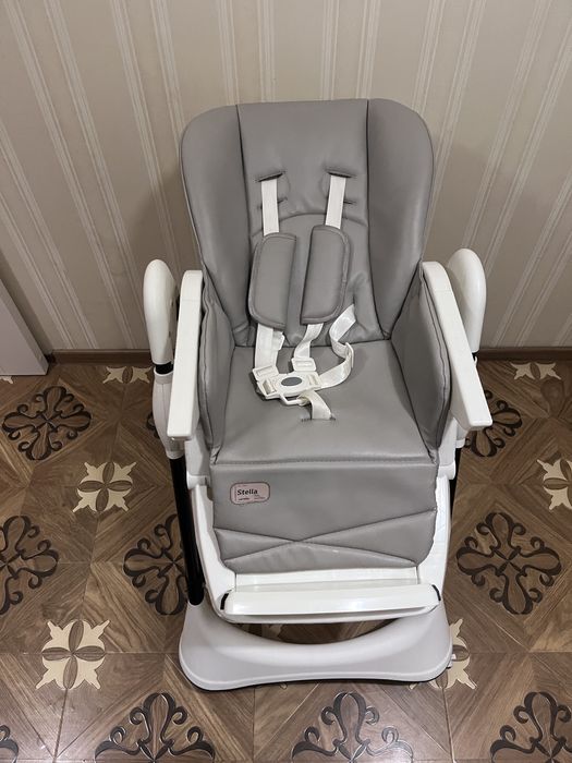 Стільчик крісло для годування Carrello + подарунок