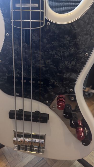 Sire Marcus Miller V7 2nd Gen