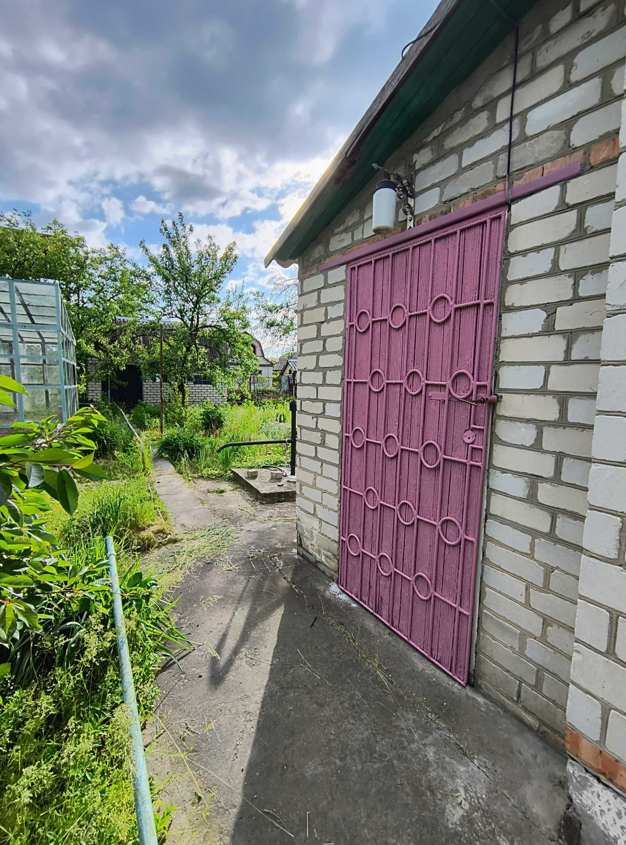 Продам Дачу 10км. от Центра, ліс, озеро.