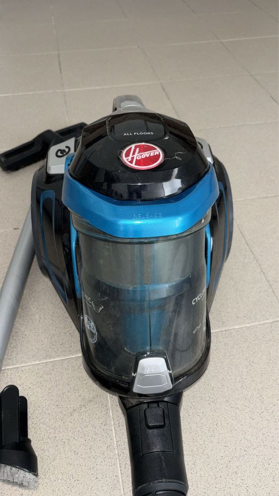 Aspirador sem saco Hoover HP710PAR