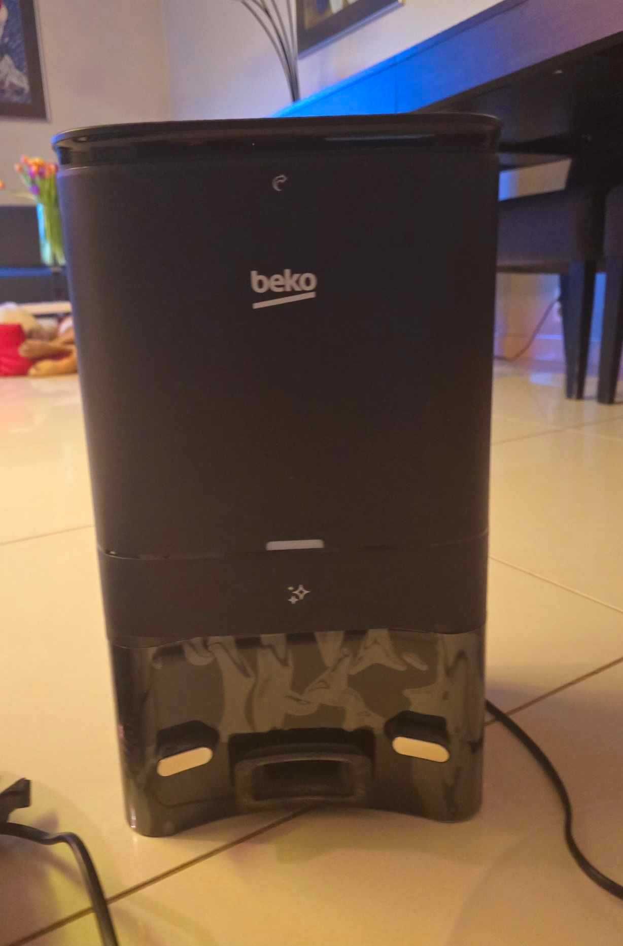 Robot sprzątający Beko RoboSmartPro VRR94314VB