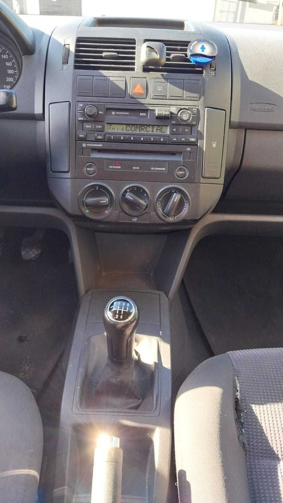 VW Polo 1.2 (2004) - Fiável e Económico
