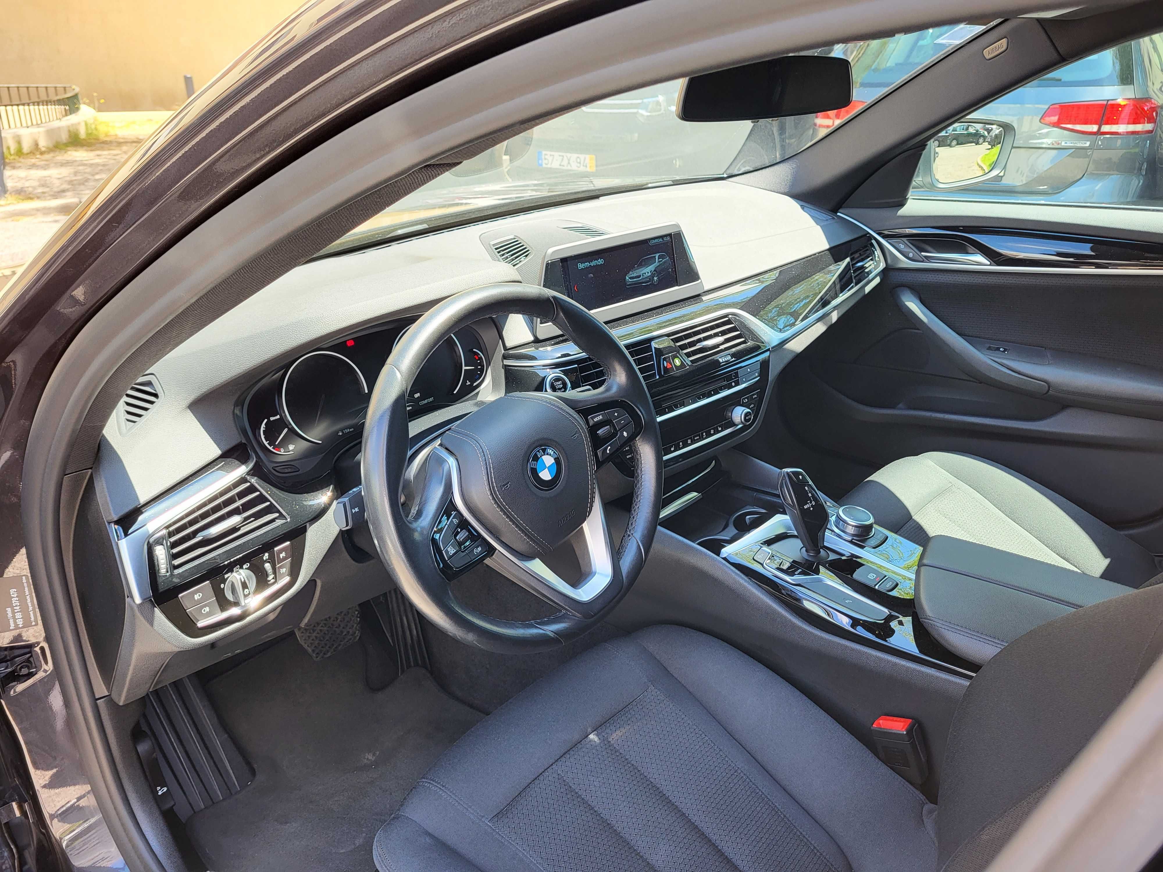 BMW 520d Touring Luxury Line Auto, 2018 e 130000km