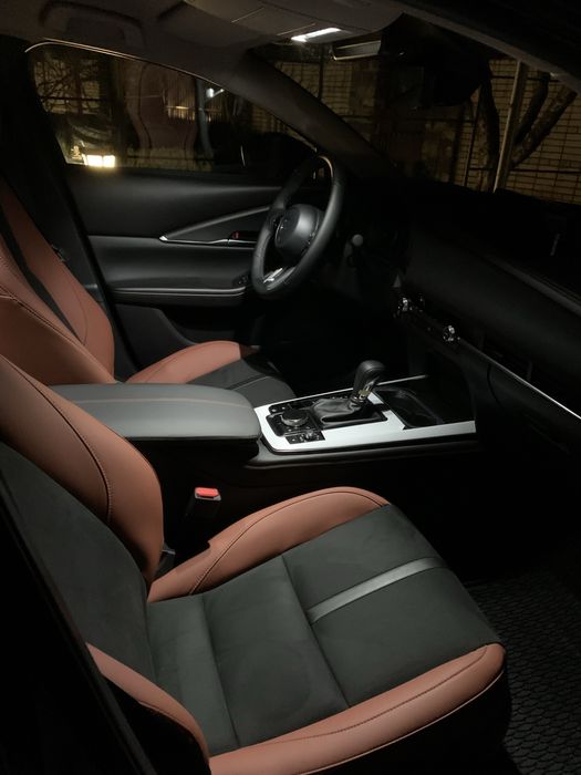 Mazda cx30 2024 Black orange edition