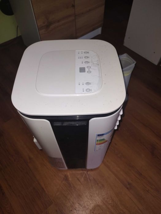 Powiew Ulgi w Sercu Lata: Klimatyzator Eberg Ochłodzi Twój Dom!